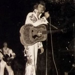 Deuxième costume d’Elvis