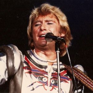 Ensemble argenté futuriste
