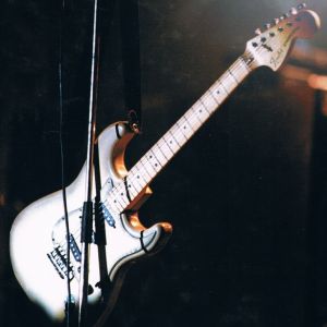 Détails de la guitare Fender Stratocaster crème
